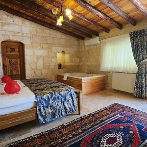 Deluxe Zimmer mit Kingsize-Bett